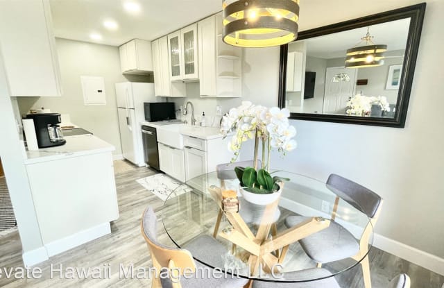 311 Mananai Place  #45U - 311 Manani Place, Halawa, HI 96818