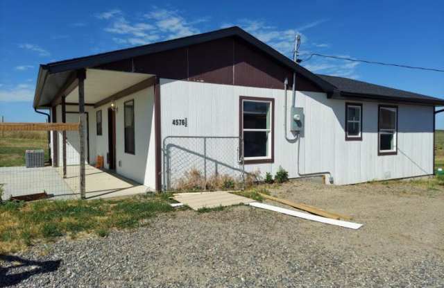 4576 1/2 Hill Road Gallery 4