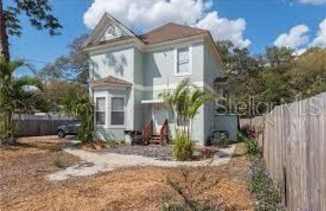 208 E COLUMBUS DRIVE - 208 East Columbus Drive, Tampa, FL 33602
