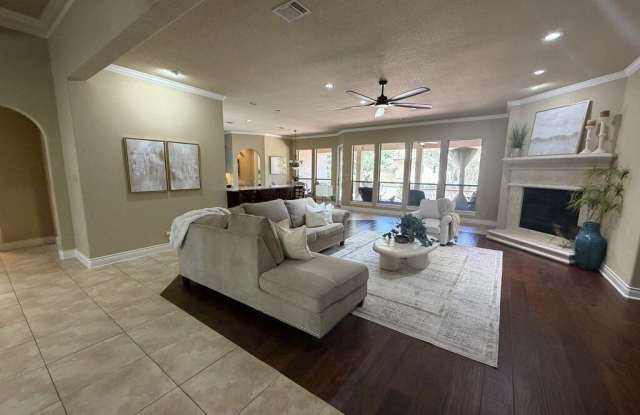 402 Cameron Cir Gallery 4