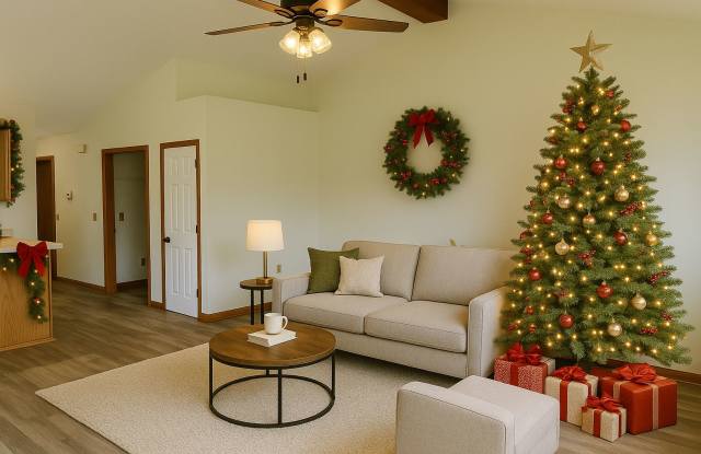 Black Friday Move-in Special! Up to $500 off! - 1370 Wayne Street, Troy, OH 45373