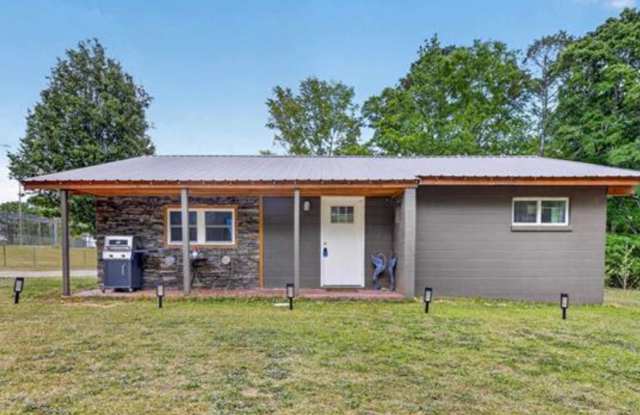 Gorgeous renovated home! Gallery 1