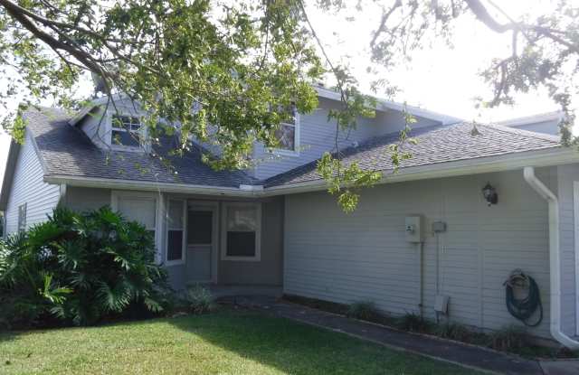 936 Meadow View Drive - 936 Meadow View Drive, Port Orange, FL 32127