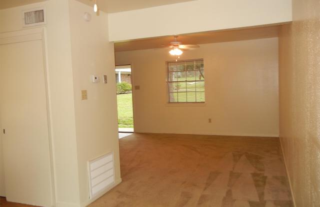 705 S JACKSON ST APT 11 Gallery 3