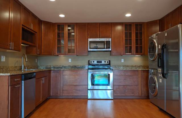 AMAZING 3bed/2bath in Prime Boulder Location! Available July 10th! photos photos