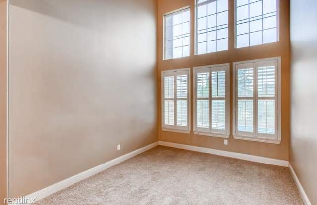 10213 Fairway Vista Dr Gallery 2