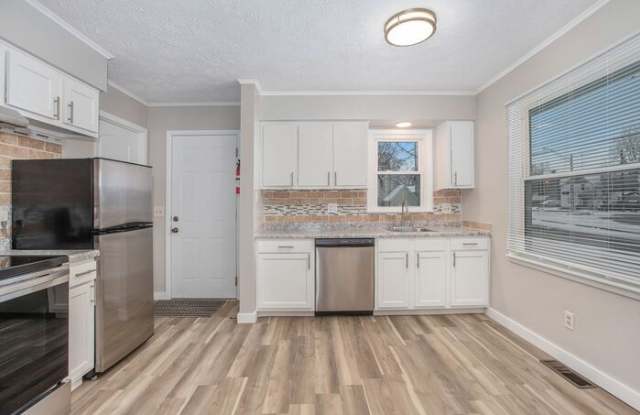 2303 Humphrey Street photos photos