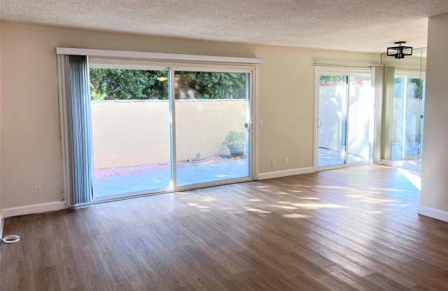 Large Condo 3 bedrooms | Den | 2 Car Garage | 2 Swimming Pools - 1985 Rolling Vista Drive, Lomita, CA 90717