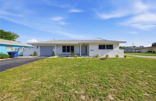 1301 62ND TERRACE S photos photos