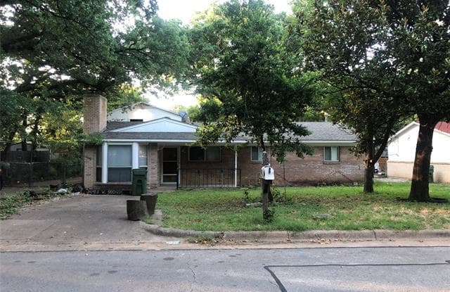1811 Dogwood - 1811 Dogwood Drive, Arlington, TX 76012