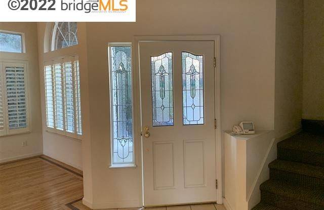 5017 Toyon Way Gallery 4
