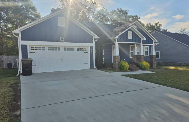 3 Bedroom, 2 Bath home. Gallery 1