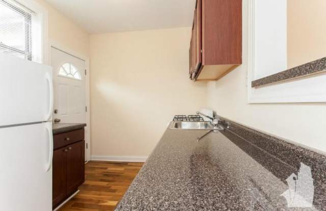 3904 Byron Gallery 1