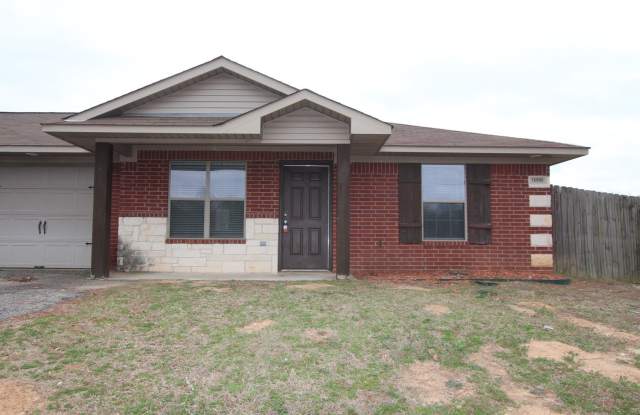 Coming Soon! Mission Ranch- 2 Bedroom Duplex for Rent in Lindale! Gallery 1