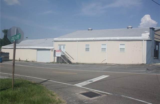 15621 AIRLINE Highway Gallery 2