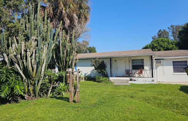 1 Bed 1 Bath Near Downtown, Baldwin Park  Cady Way Trail - 5587 Lehigh Avenue, Orange County, FL 32807
