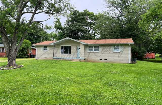 All Brick, 3 Bedroom Ranch in Hendersonville minutes from the Cumberland River and Boat Launch! photos photos