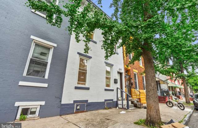 1908 N CROSKEY Street Gallery 3