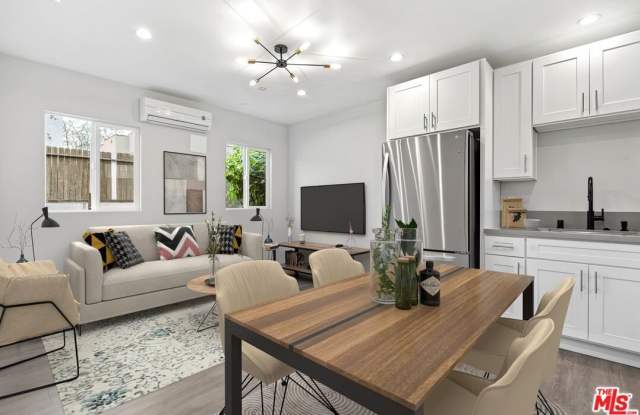 1233 1/2 Stearns Dr - 1233 Stearns Drive, Los Angeles, CA 90035