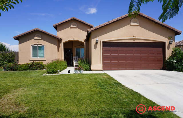 Immaculate Home in Wasco! photos photos