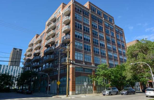 931 Van Buren Gallery 1