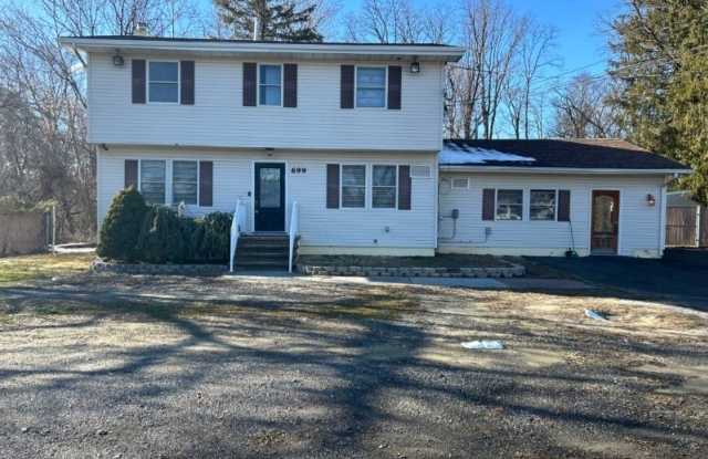 699 Tennent Rd photos photos