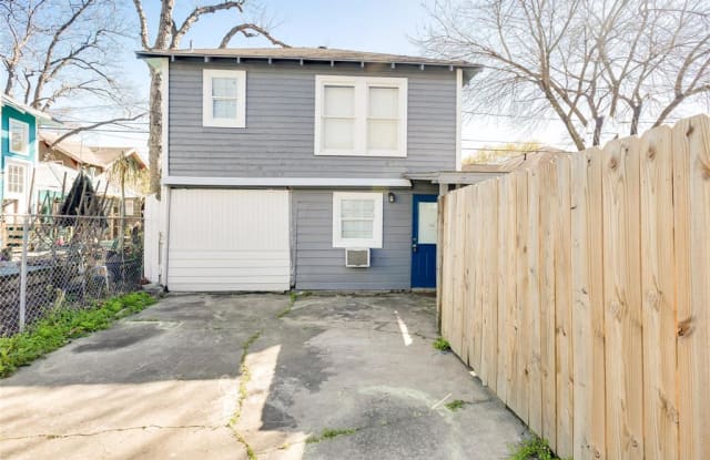 708 1/2 Byrne Street - 708 1/2 Byrne St, Houston, TX 77009