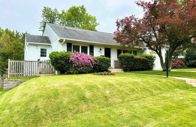 4504 TRAYMORE STREET photos photos