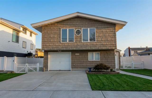 468 Nassau Avenue photos photos