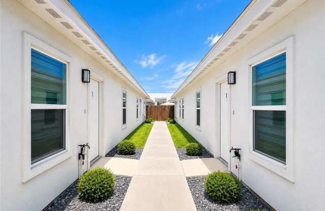 5900 Northwestern Avenue Gallery 2