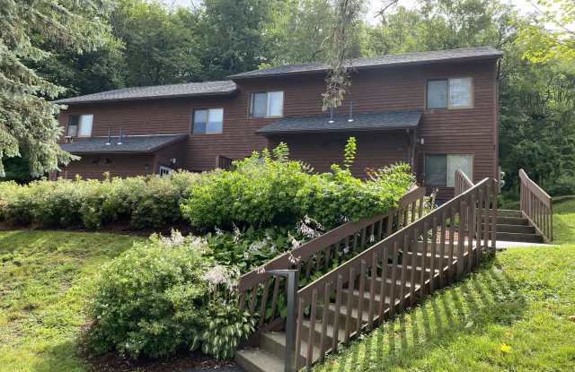103 Village Heights Road - 14 photos photos