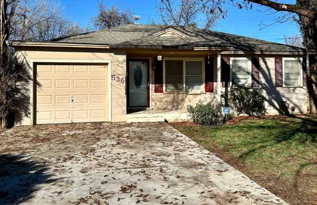 Cute 2 Bedroom 1 Bath Home! photos photos