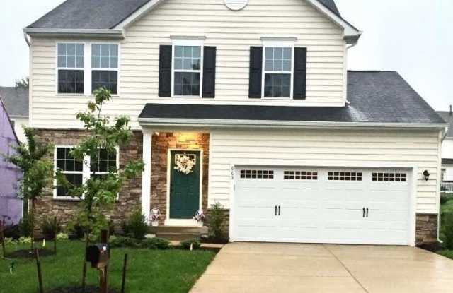 663 HOLLY Crest photos photos