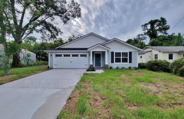 2735 Bayview Rd photos photos