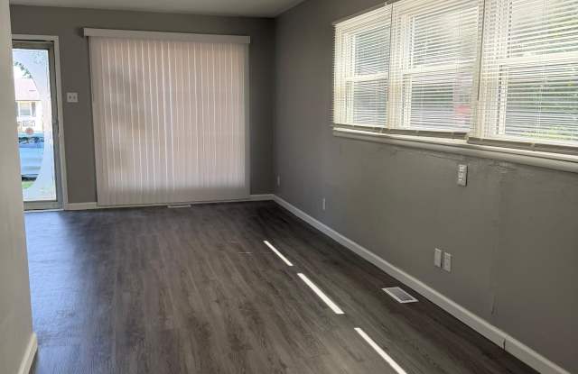 10515 Gretna Circle Gallery 4