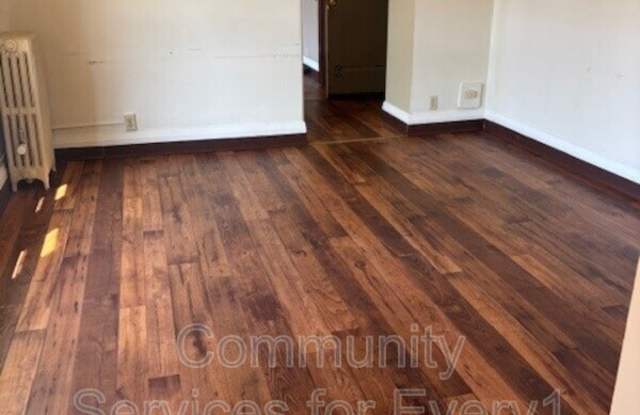 2425 Delaware Avenue Gallery 3
