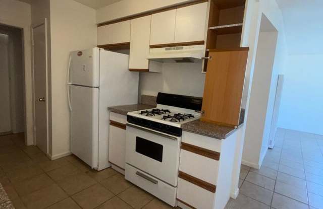 2 Bedroom 2 Bath Upstairs Unit in Granite Bay Gallery 4