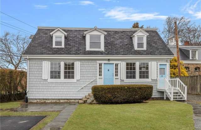 54 Coggeshall Avenue - 54 Coggeshall Avenue, Newport, RI 02840
