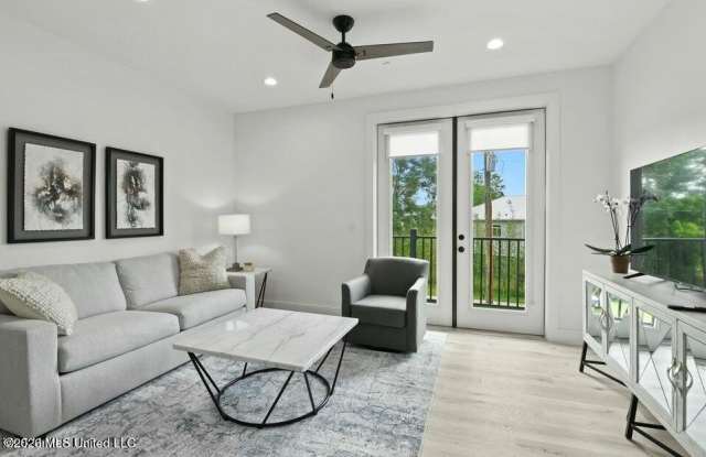 1302 Magnolia Street lot: A107 Gallery 3