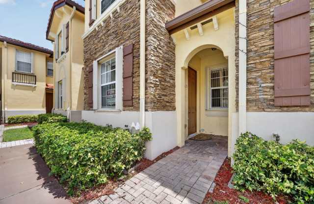 1575 NE 33rd Avenue photos photos