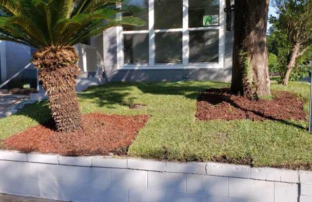 Charming 2BR House in Savannah photos photos