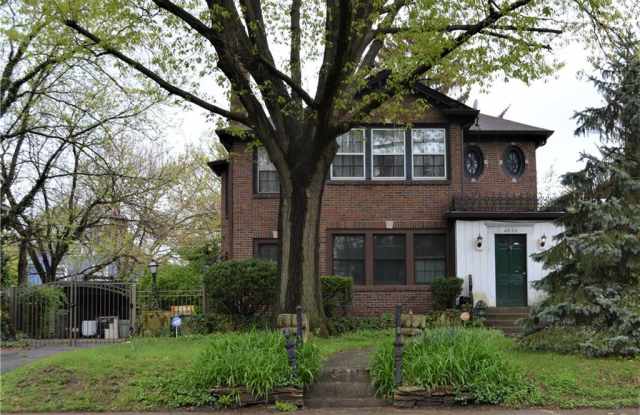 4038 Central Avenue Gallery 2