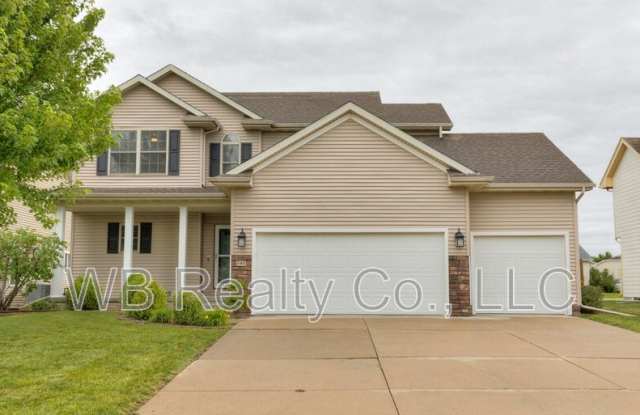 645 SE Carefree Ln photos photos