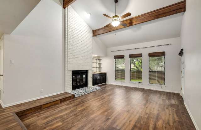 8822 Shady Leaf Gallery 3