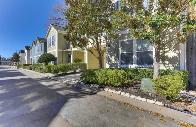 730 Redwing Place Drive - 730 Redwing Place Dr, Houston, TX 77009