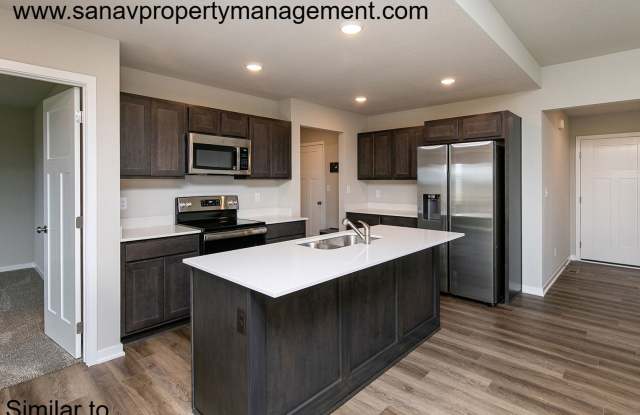 "Welcome to Your Spacious Sanctuary: Ranch Living at Its Finest! Gallery 3