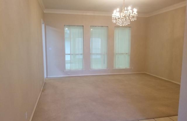 5800 Sundance Pl Gallery 4