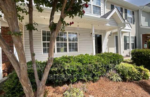 208 Malamute Ln - 208 Malamute Lane, Greensboro, NC 27407