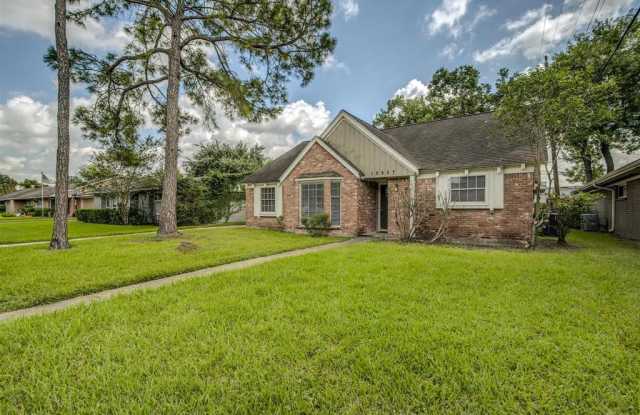 10927 Doud Street Gallery 2