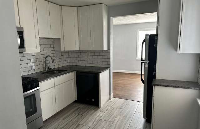 303 SE 3RD Avenue SE photos photos